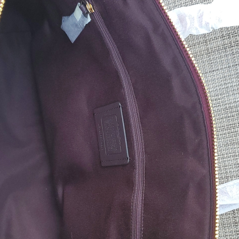 NWT Coach Large Burgundy Crossgrain Leather Gallery Tote - Picture 10 of 10